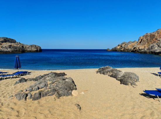 Schinaria strand